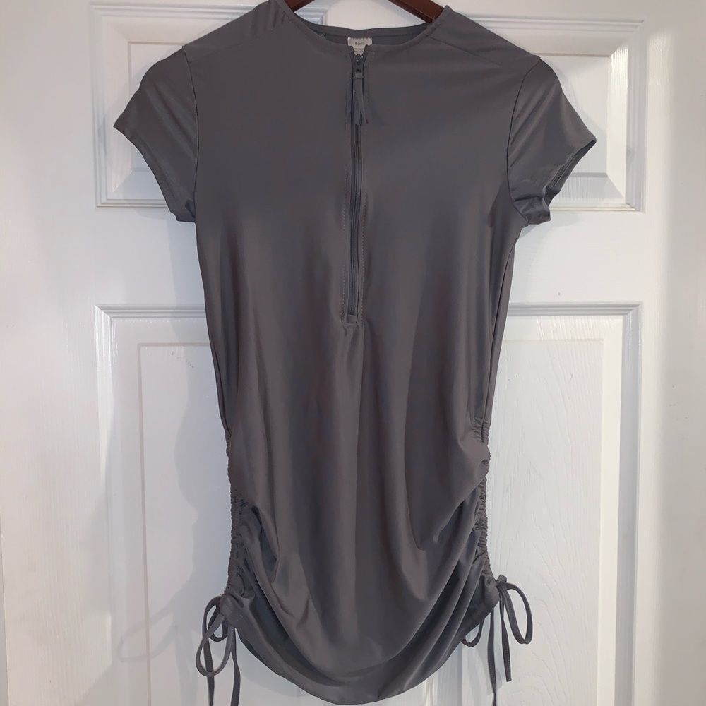 dry-fit cinched dress